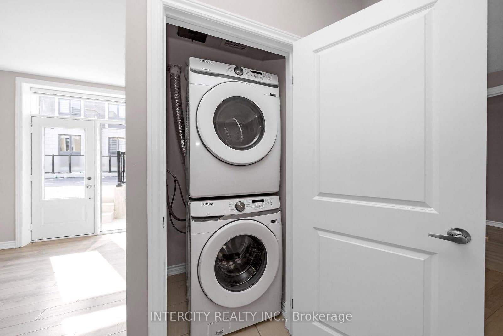 60 Halliford Place, Unit 701 thumbnail 18