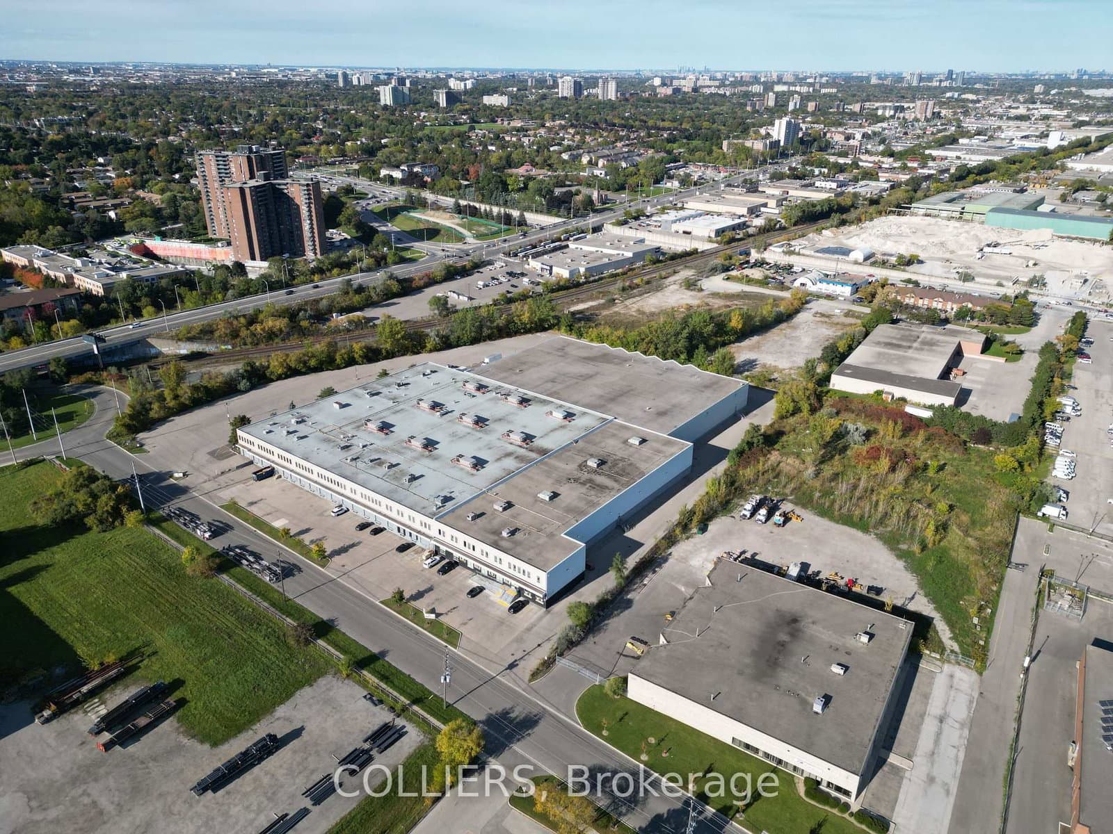 560 Hensall Circle - Image 1