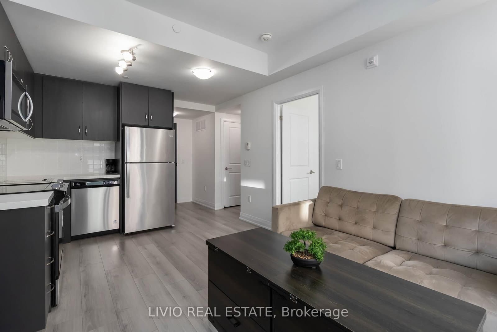 95 Attmar Drive, Unit 206 thumbnail 13