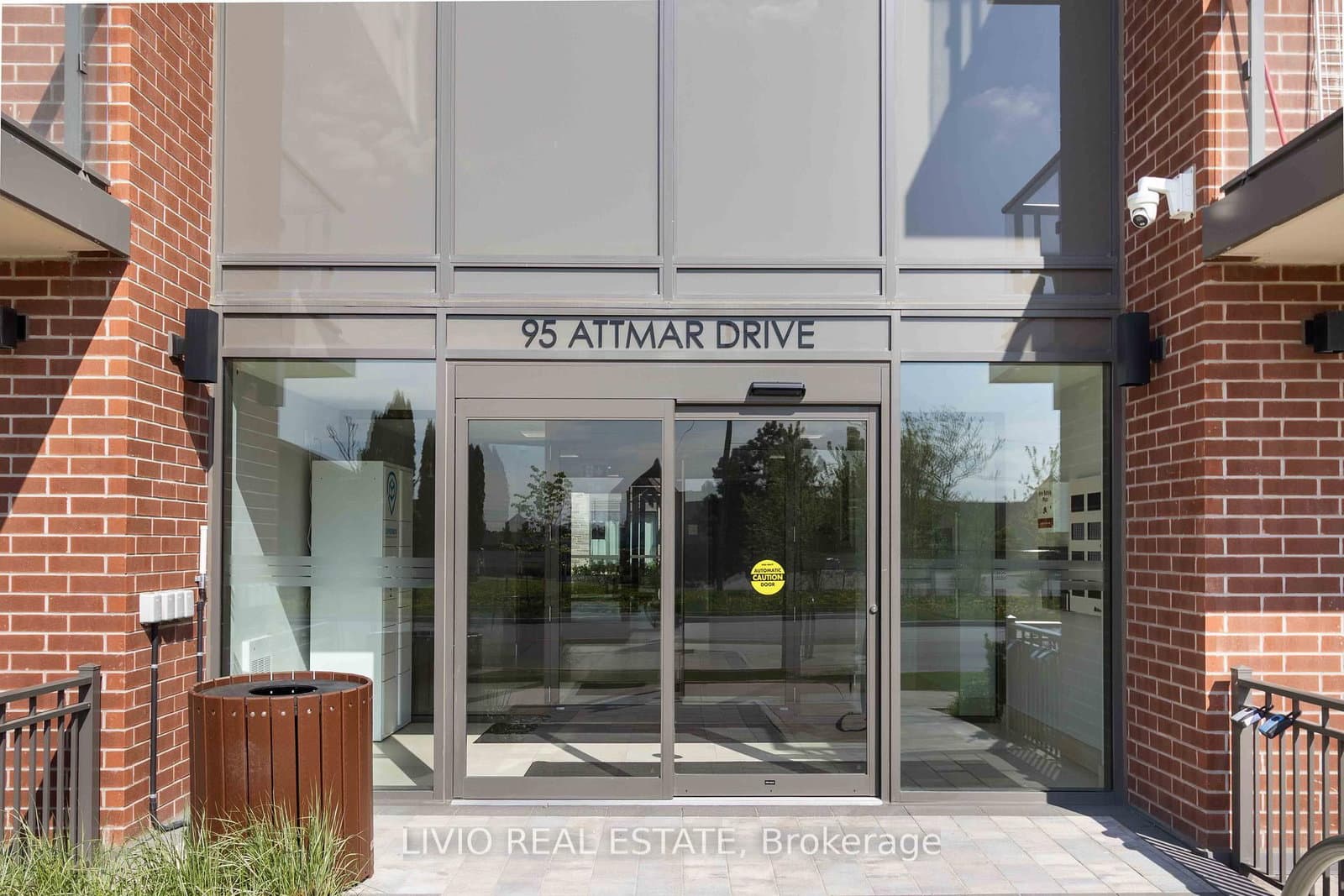 95 Attmar Drive, Unit 206 thumbnail 4