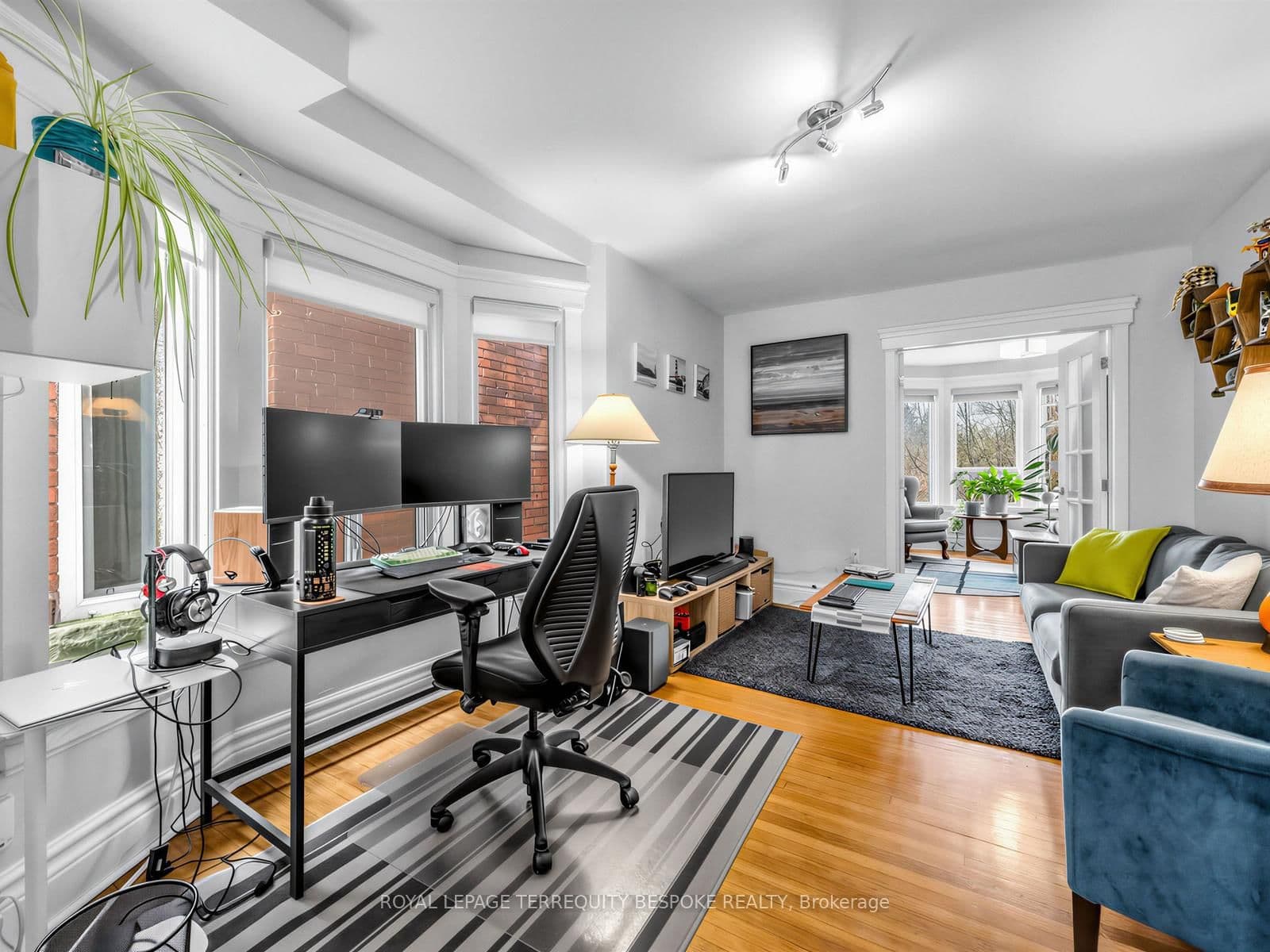 61 Chelsea Avenue thumbnail 11