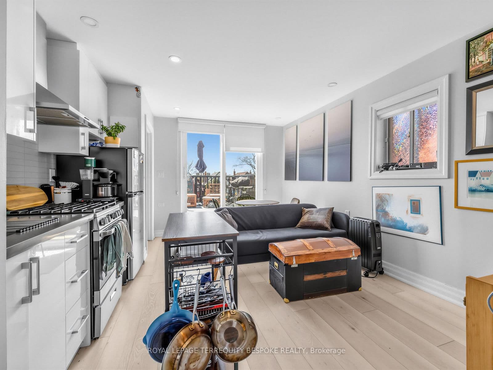 61 Chelsea Avenue thumbnail 6