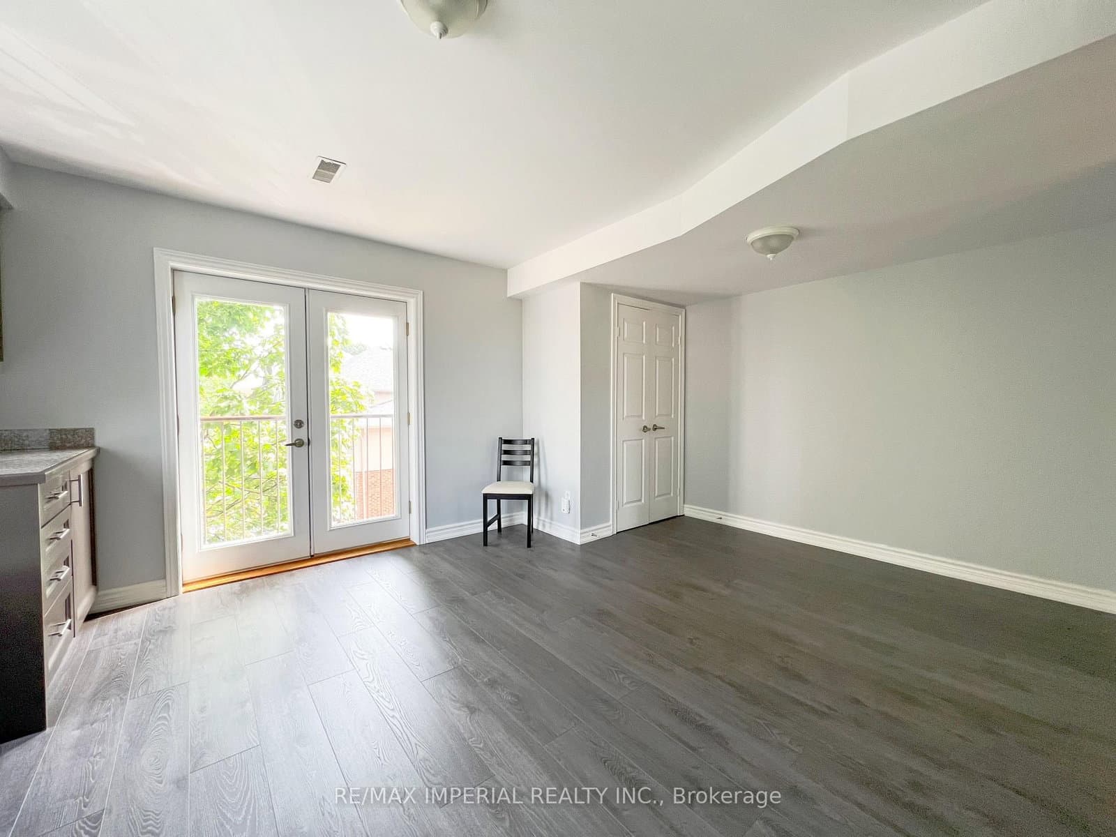 621A The Queensway thumbnail 10