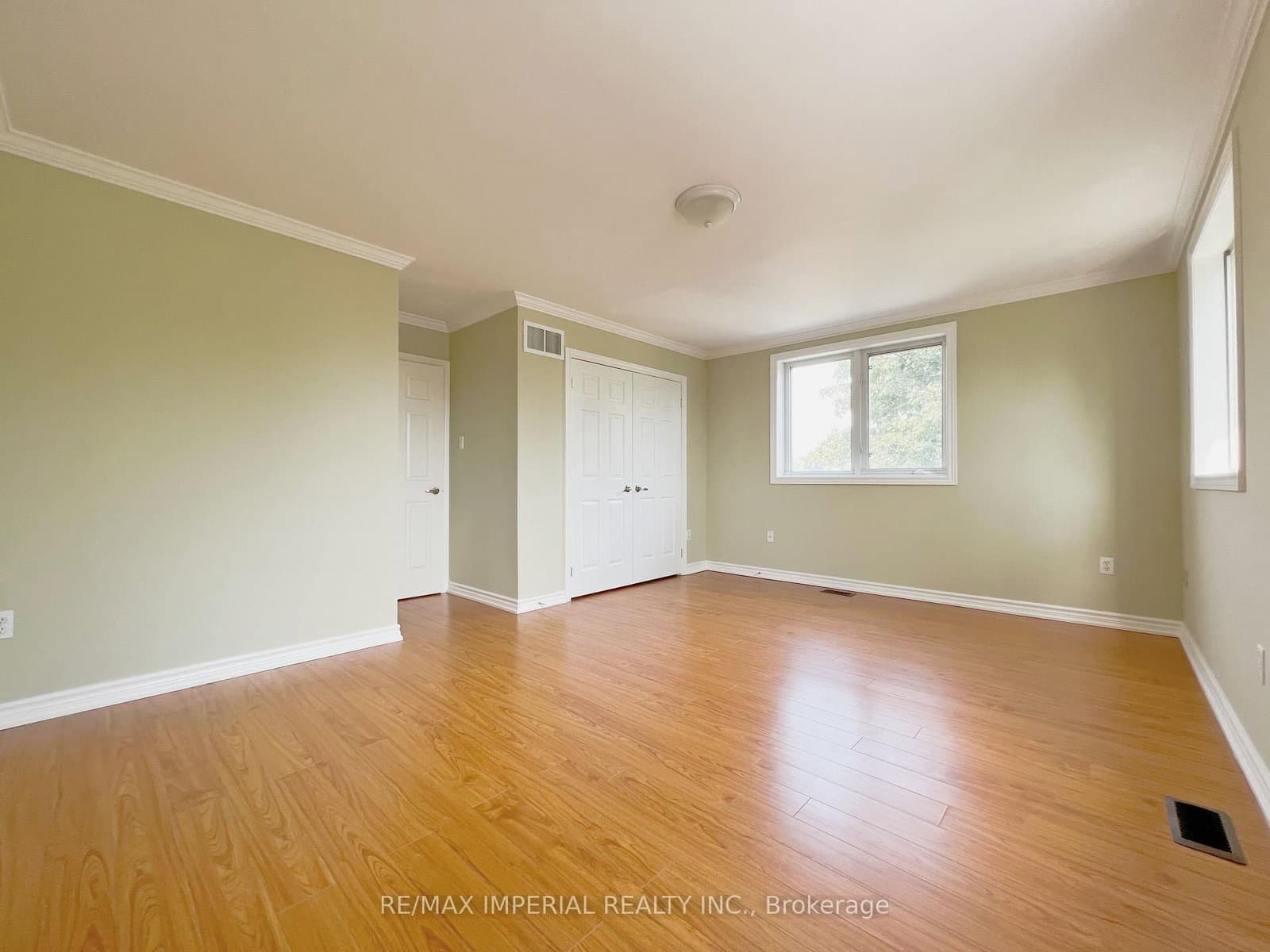 621A The Queensway thumbnail 17