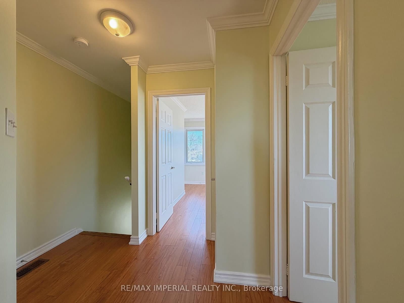 621A The Queensway thumbnail 23