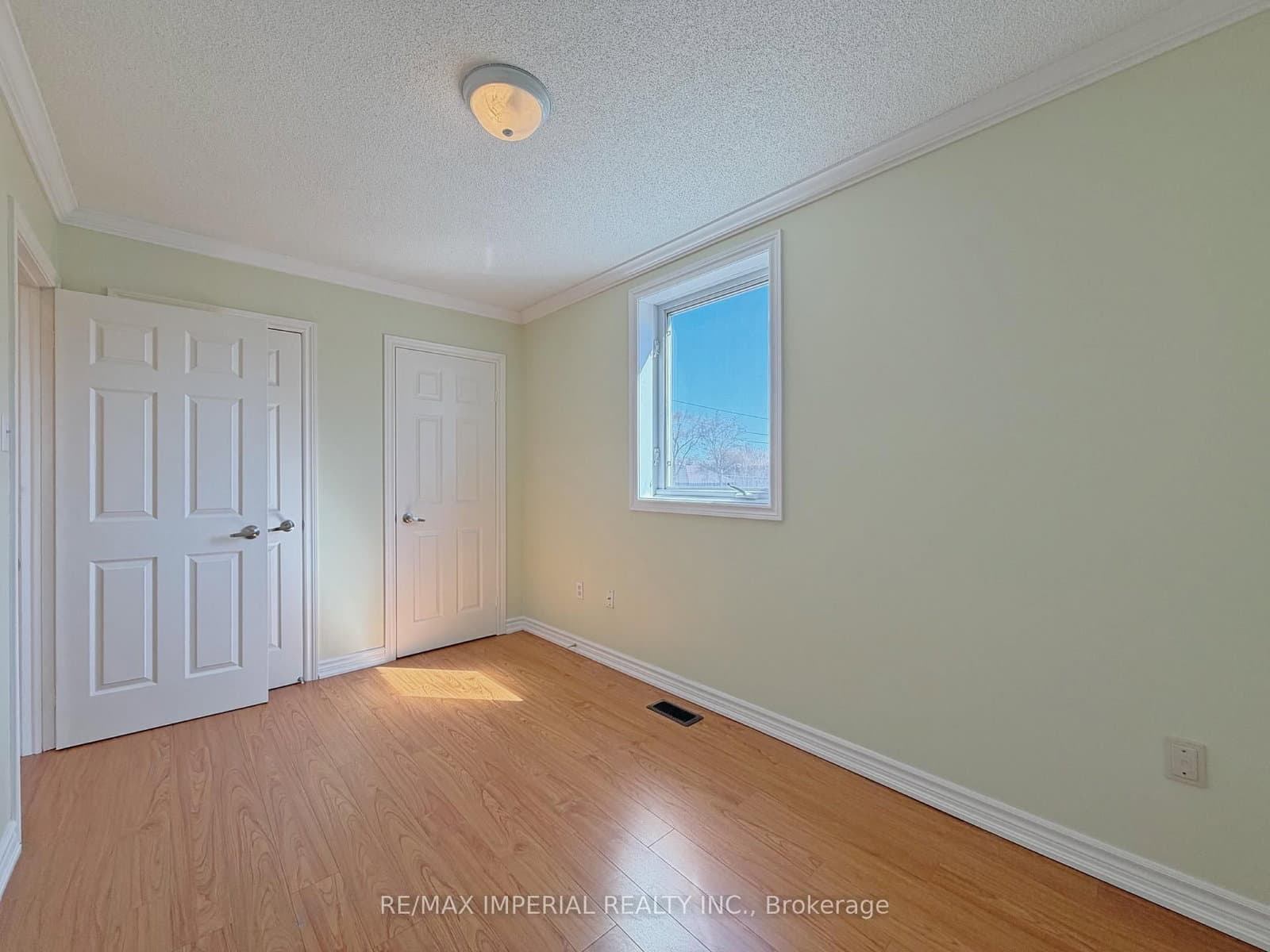 621A The Queensway thumbnail 24