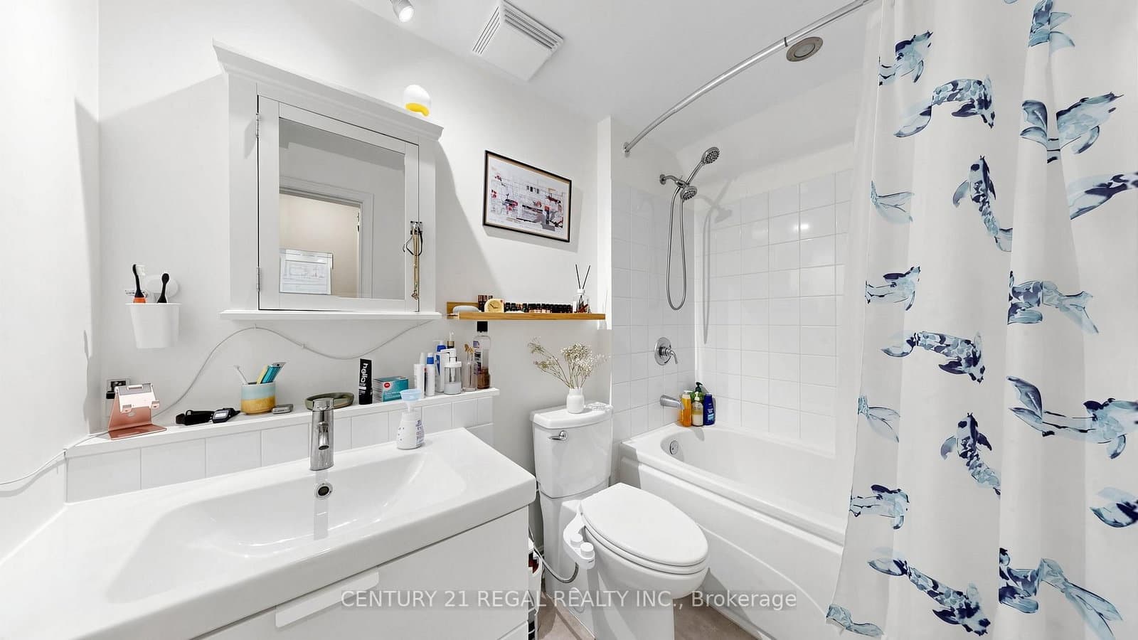 26 MACDONELL Avenue thumbnail 15