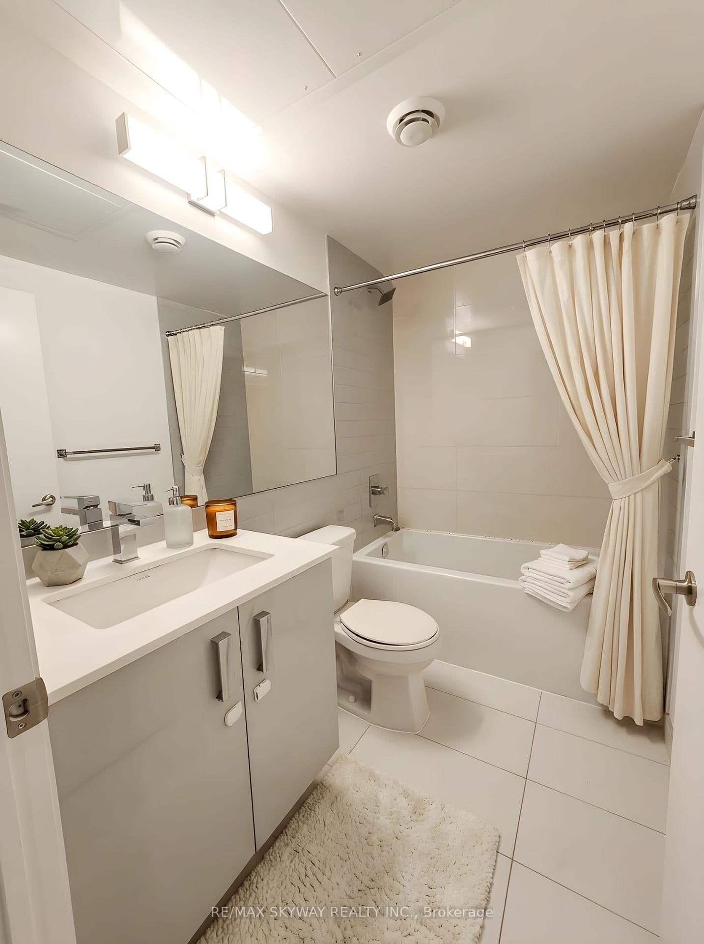 26 Gibbs Road, Unit 341 thumbnail 20