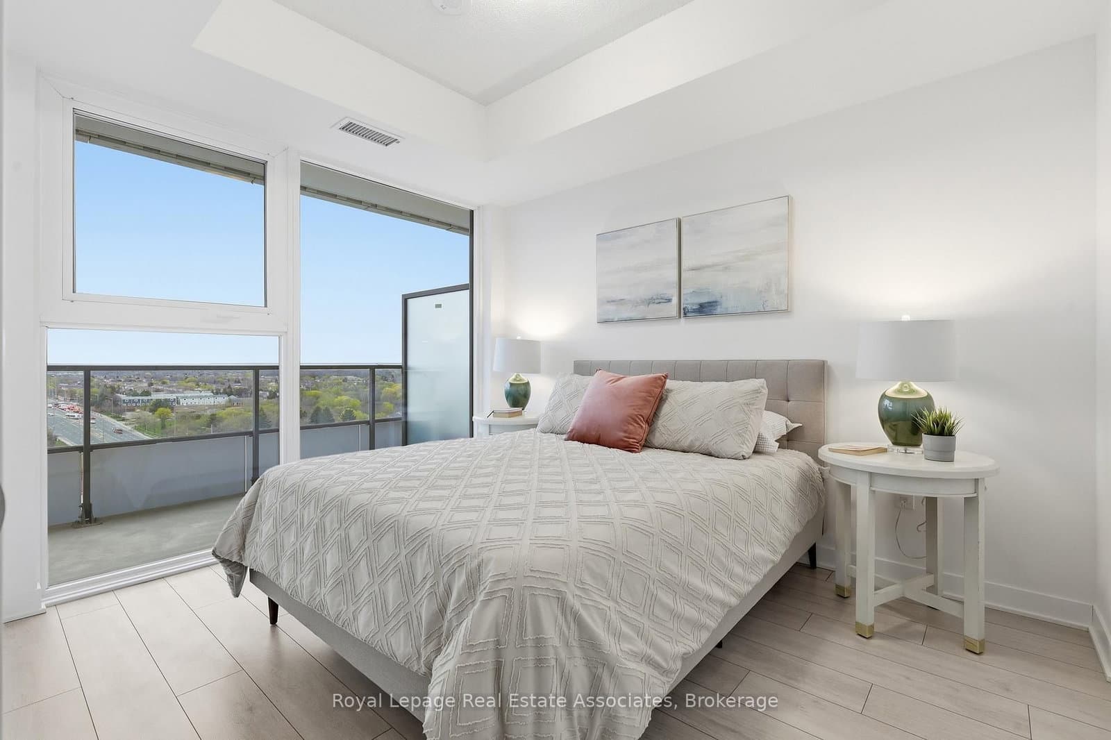 260 Malta Avenue, Unit 1106 thumbnail 5