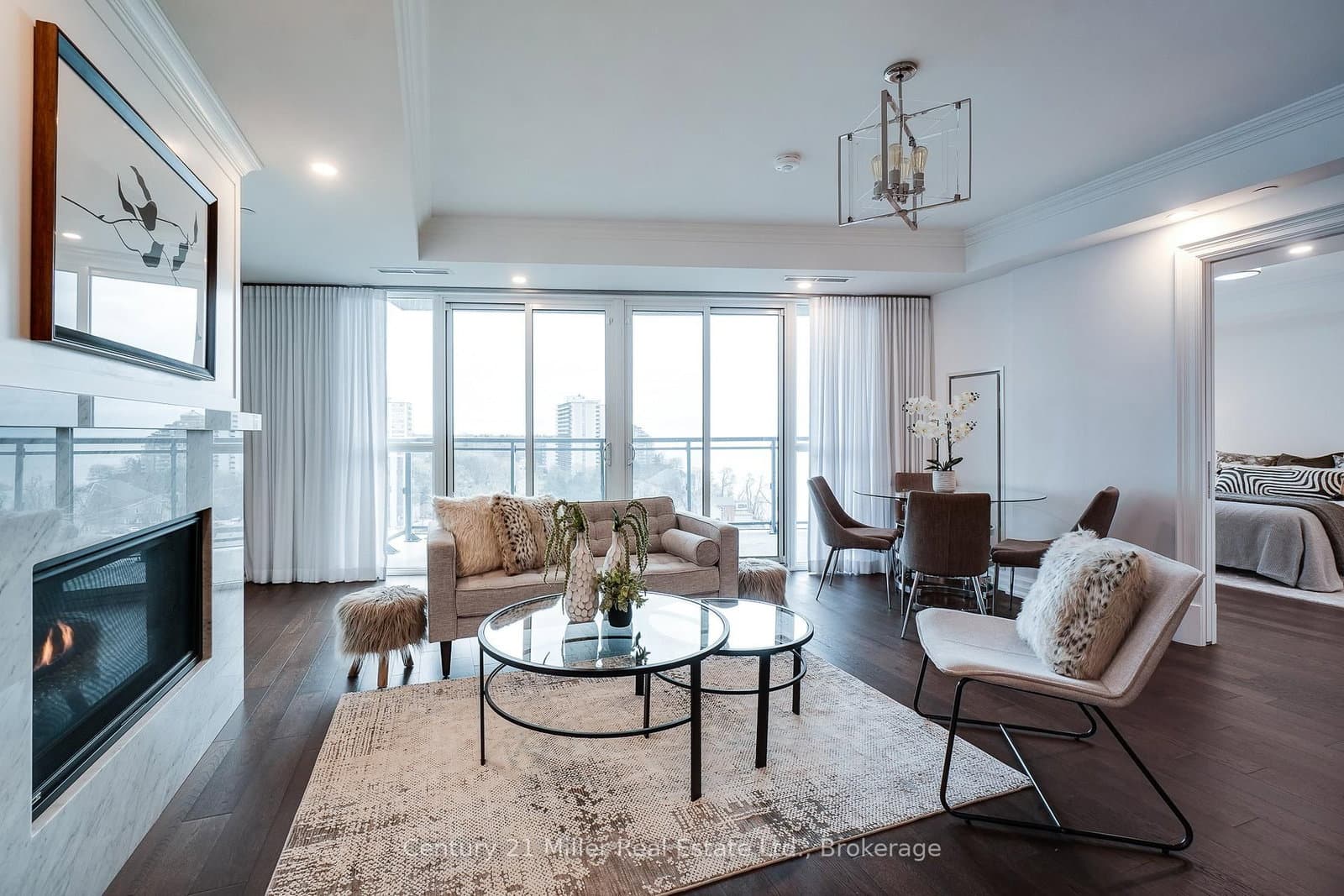 2060 Lakeshore Road, Unit 802 thumbnail 14