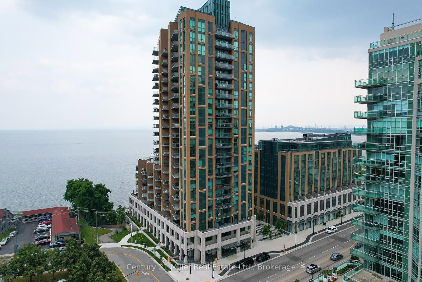 2060 Lakeshore Road, Unit 802 thumbnail 2