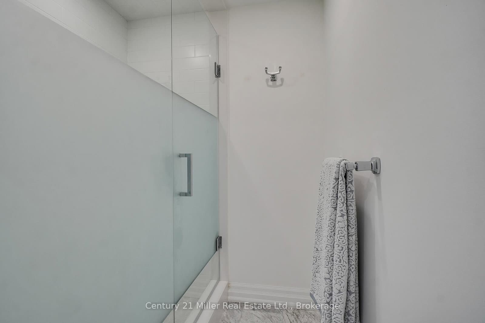 2060 Lakeshore Road, Unit 802 thumbnail 24