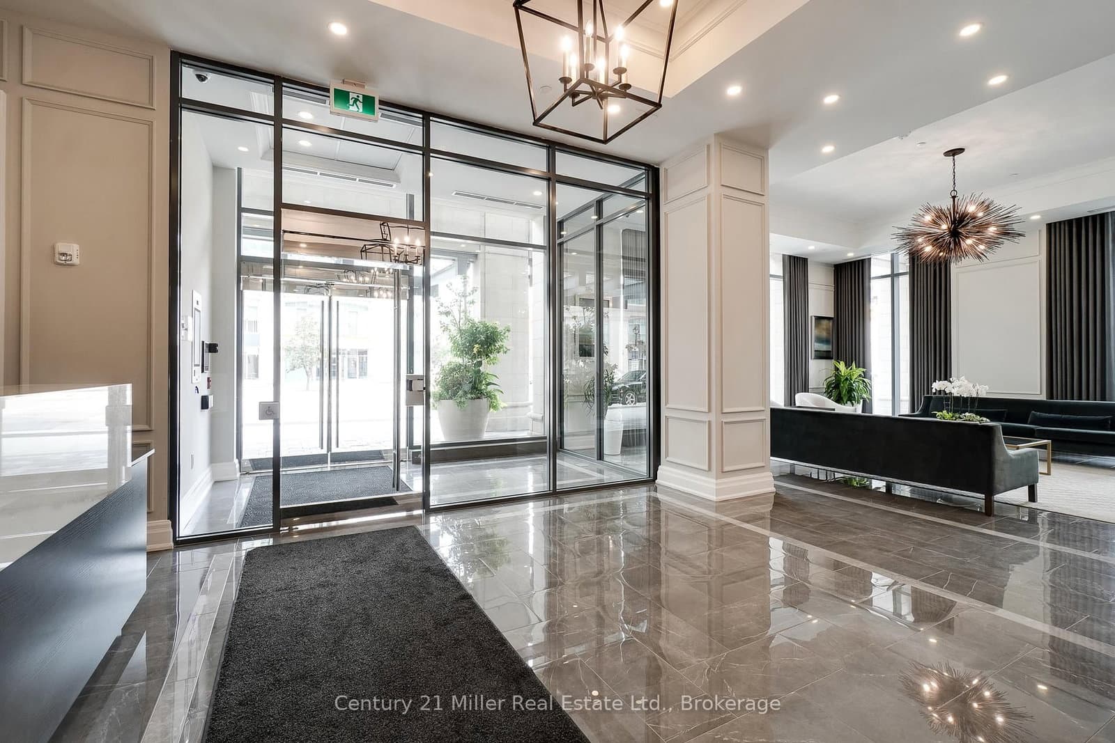 2060 Lakeshore Road, Unit 802 thumbnail 4