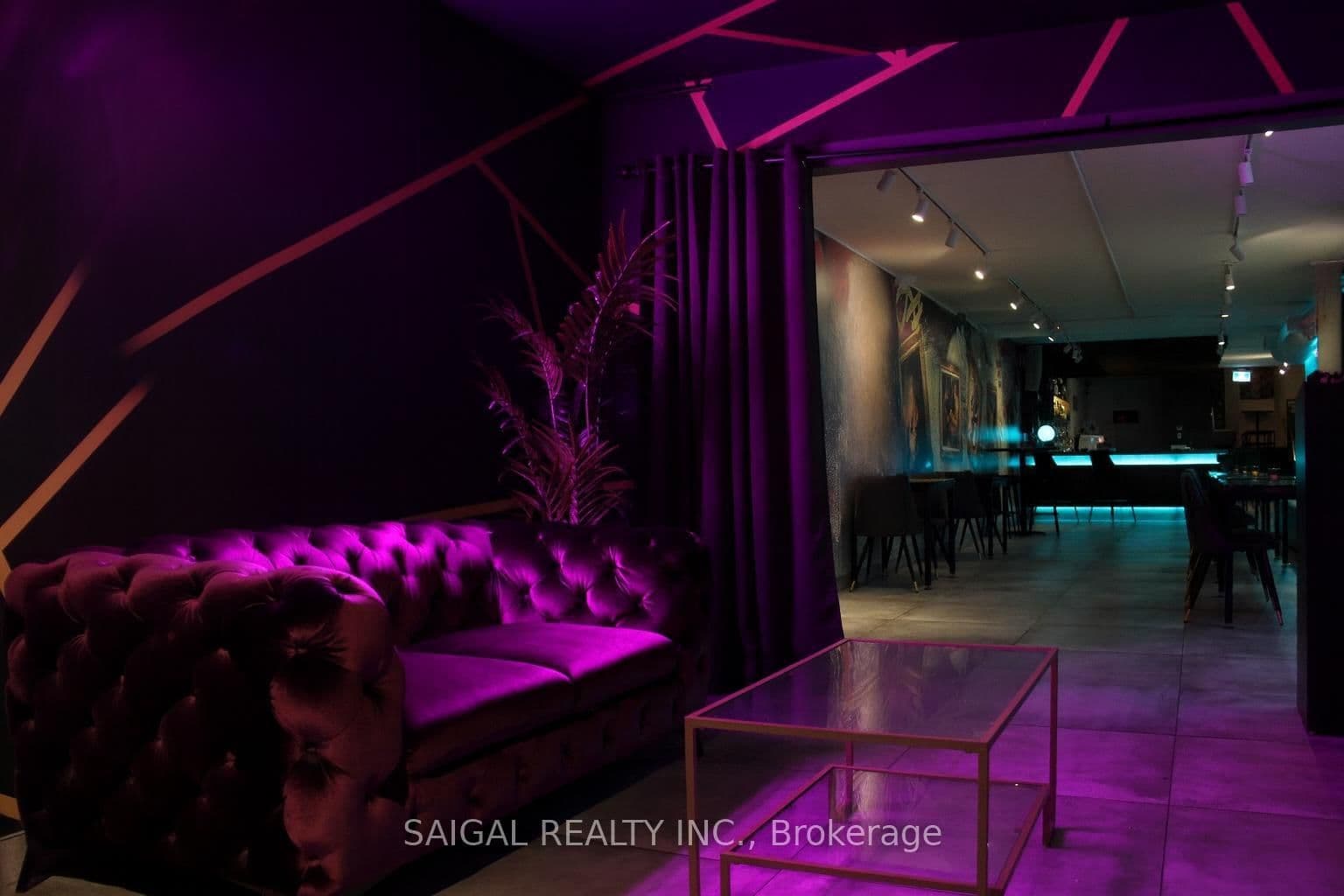 80 Lakeshore Road E thumbnail 7