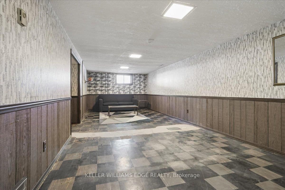 2117 Edinburgh Drive thumbnail 36