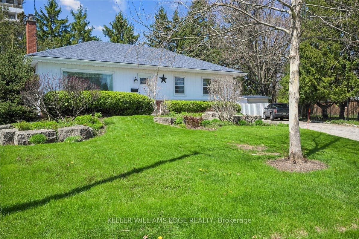 2117 Edinburgh Drive thumbnail 4
