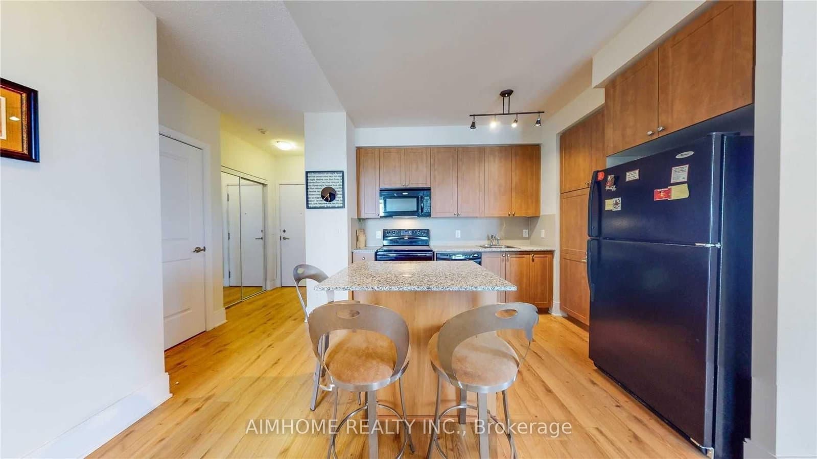 330 Burnhamthorpe Road W, Unit 2907 thumbnail 9