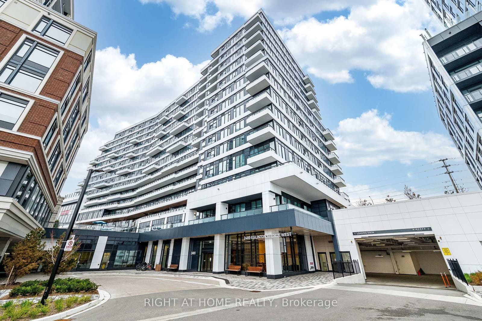 2485 Eglinton Avenue W, Unit 418