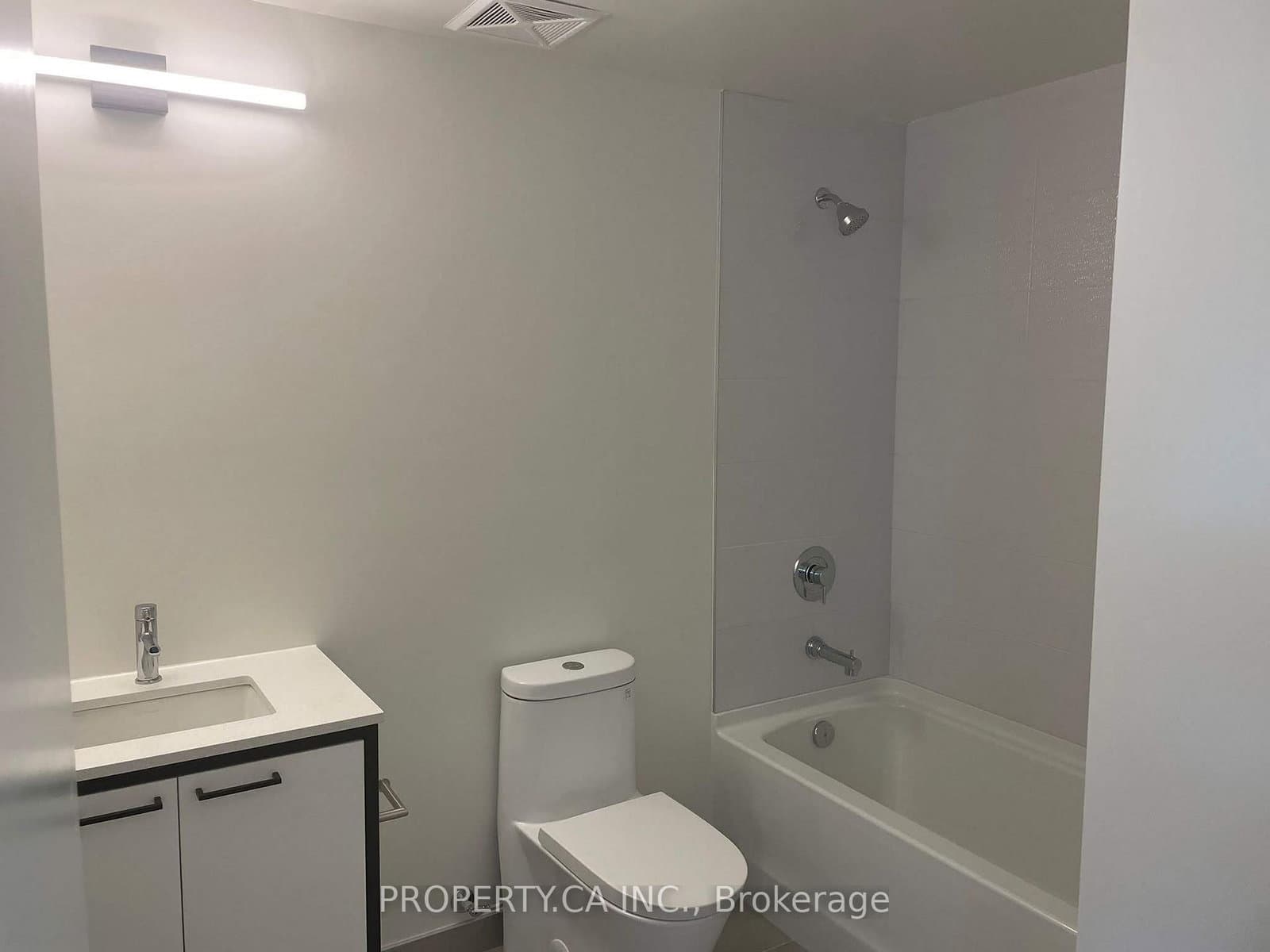 1808 St Clair Avenue W, Unit 1005 thumbnail 21