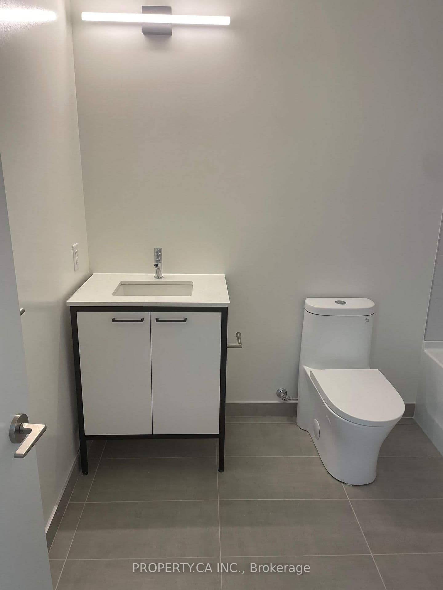 1808 St Clair Avenue W, Unit 1005 thumbnail 23