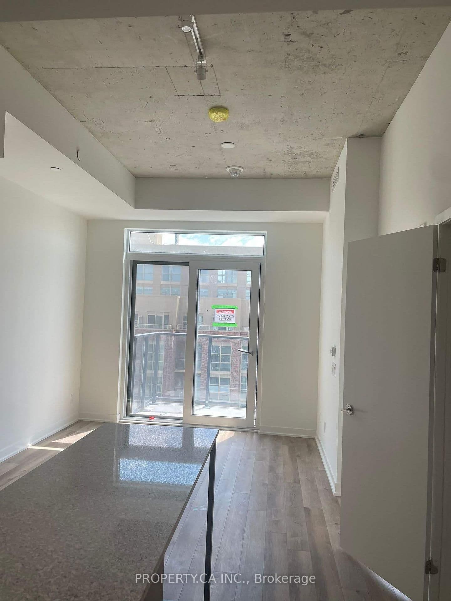1808 St Clair Avenue W, Unit 1005 thumbnail 4
