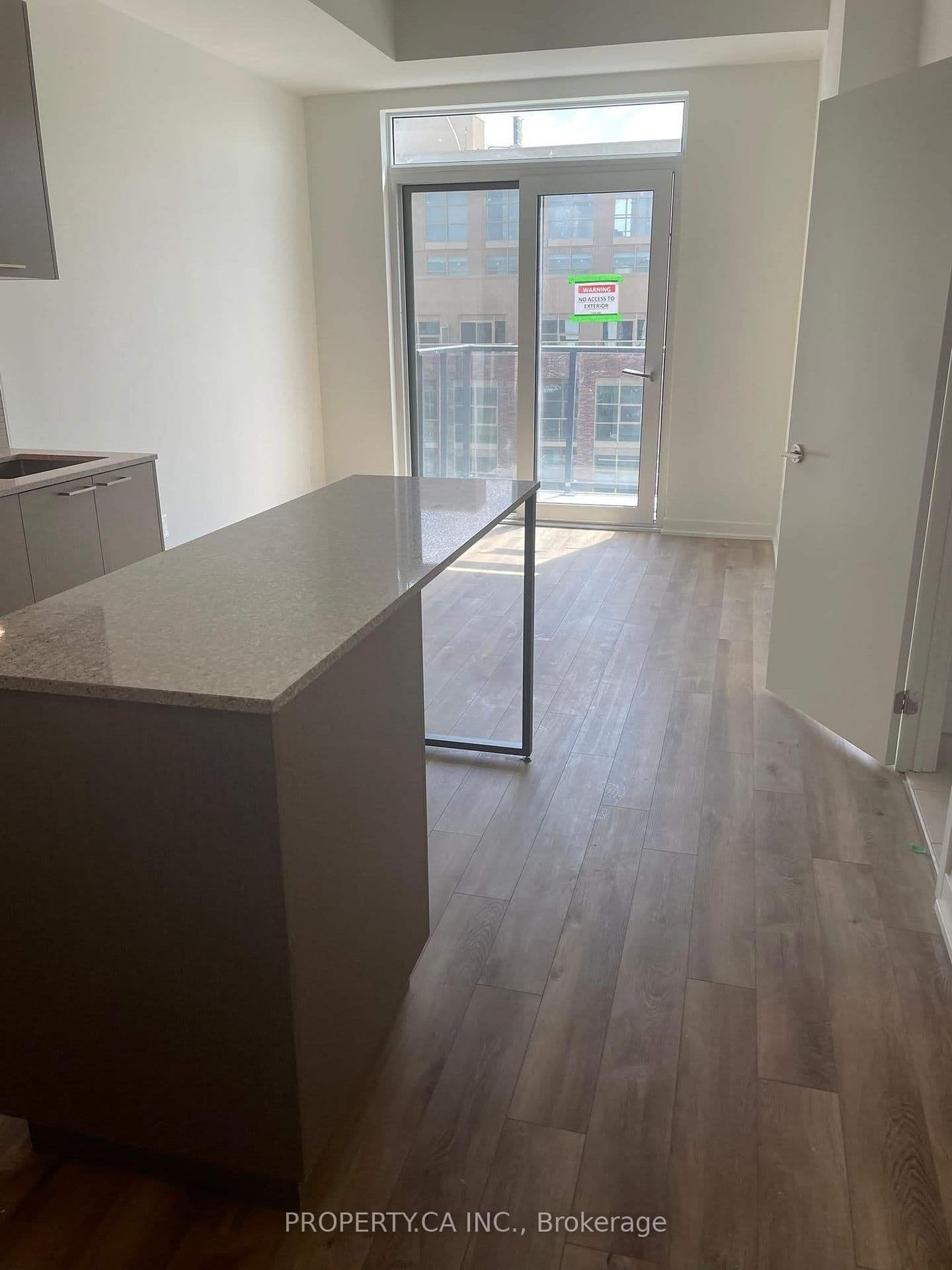 1808 St Clair Avenue W, Unit 1005 thumbnail 8