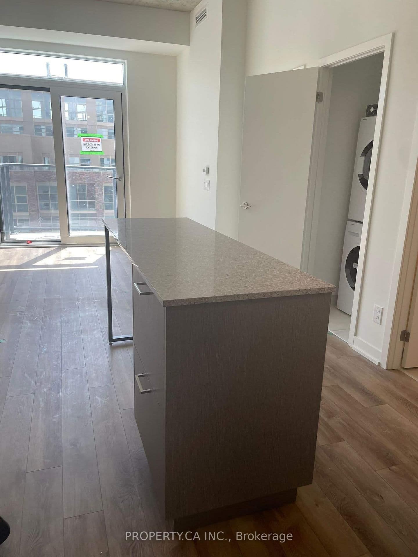 1808 St Clair Avenue W, Unit 1005 thumbnail 9