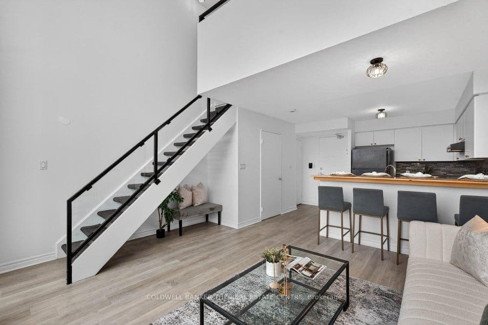 200 Manitoba Street, Unit 224 thumbnail 2
