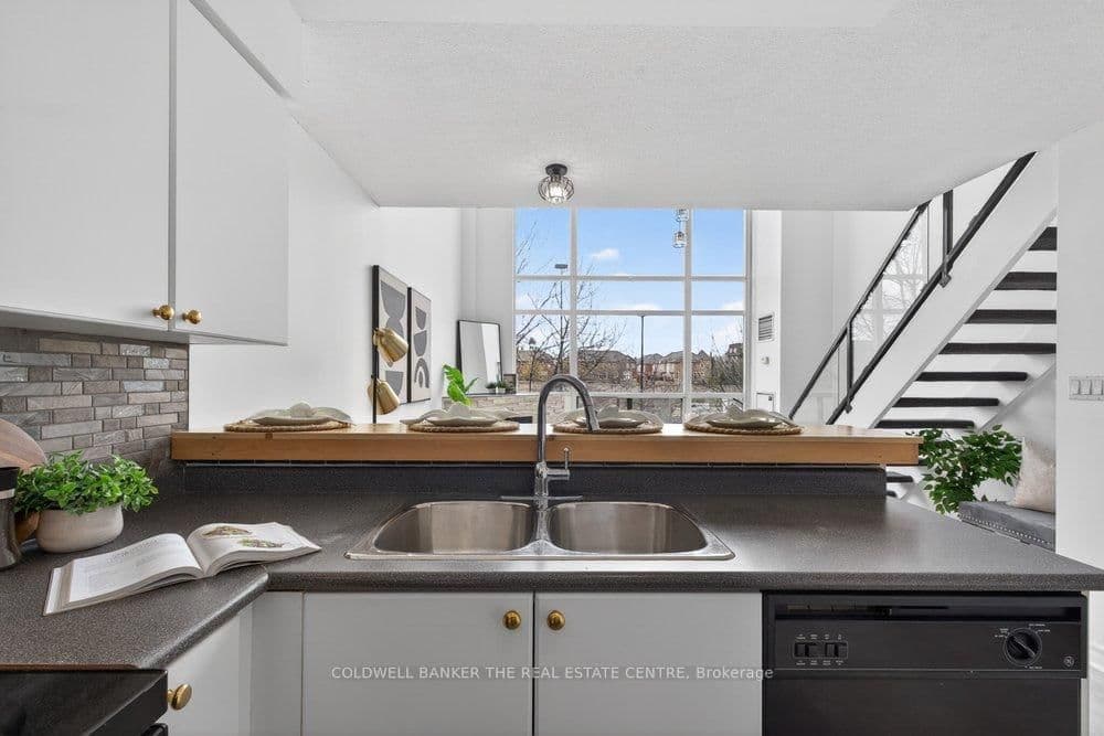 200 Manitoba Street, Unit 224 thumbnail 7