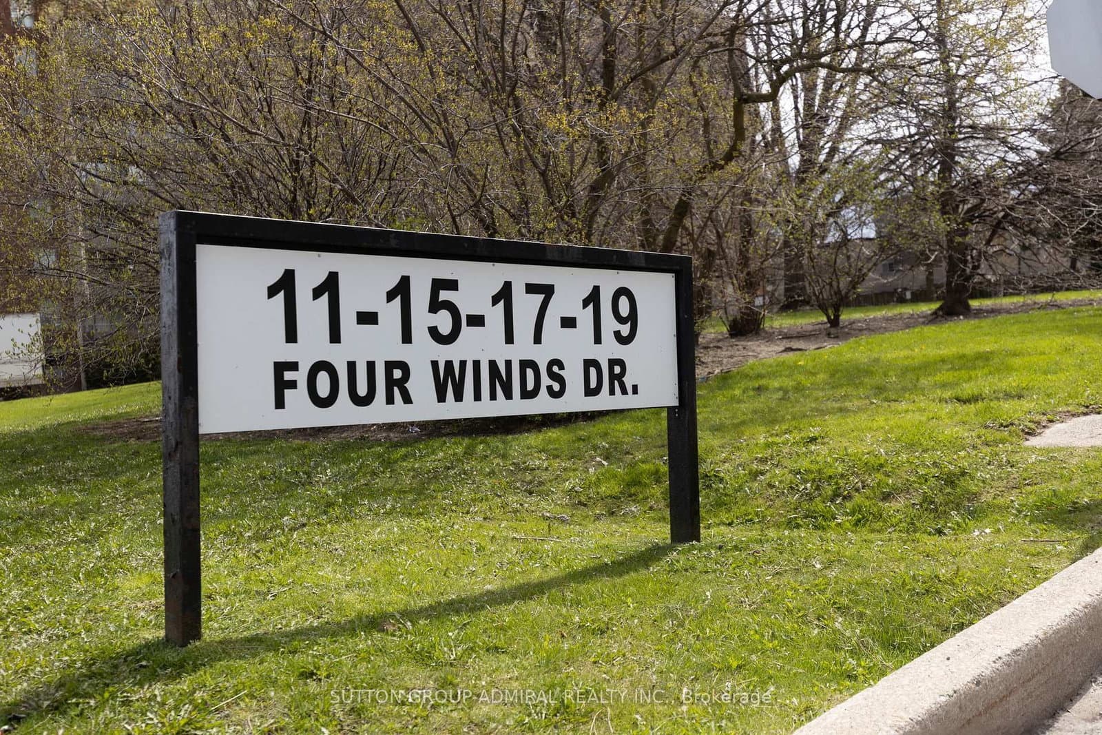19 Four Winds Drive, Unit 1103 thumbnail 4