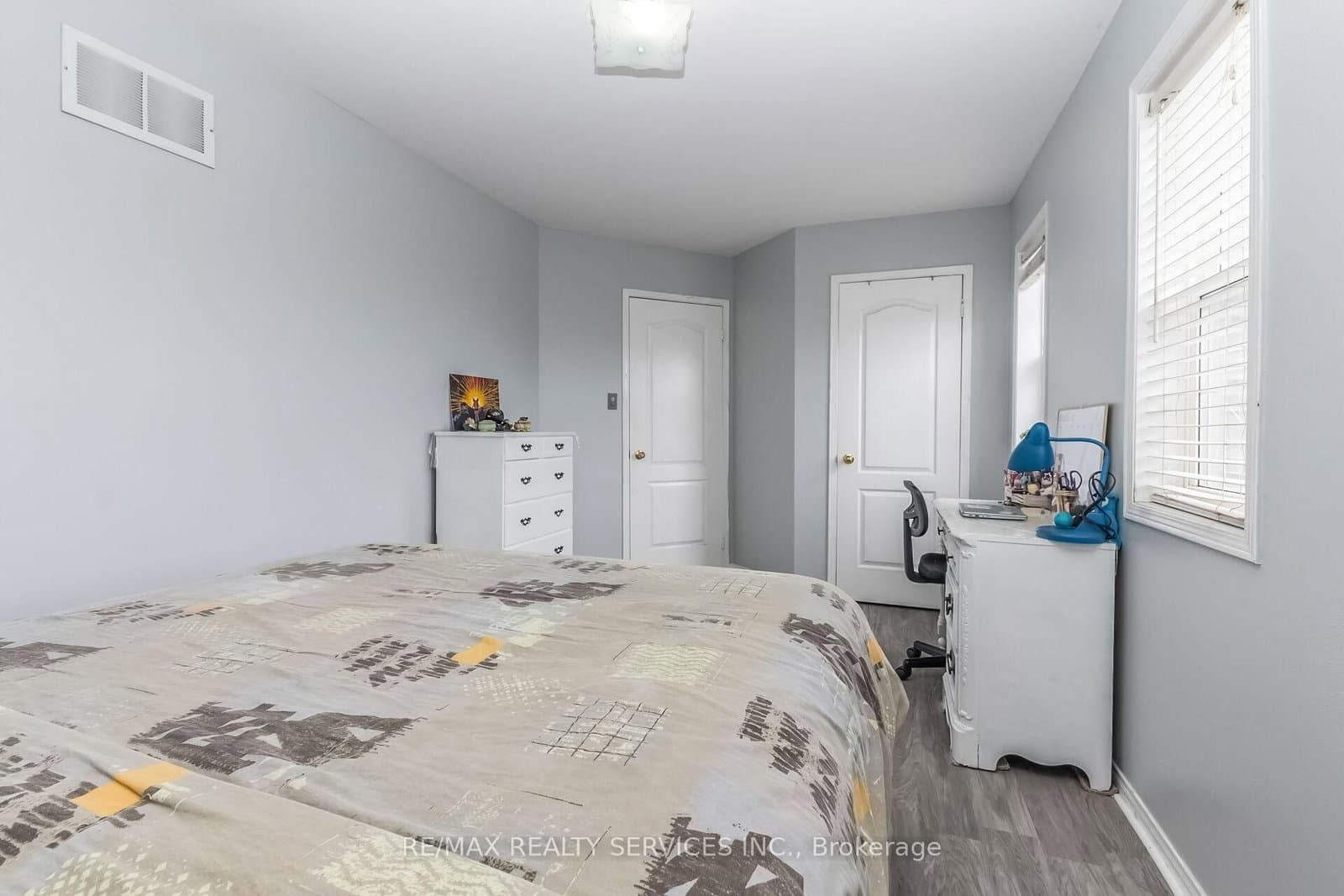 359 Edenbrook Hill Drive thumbnail 24