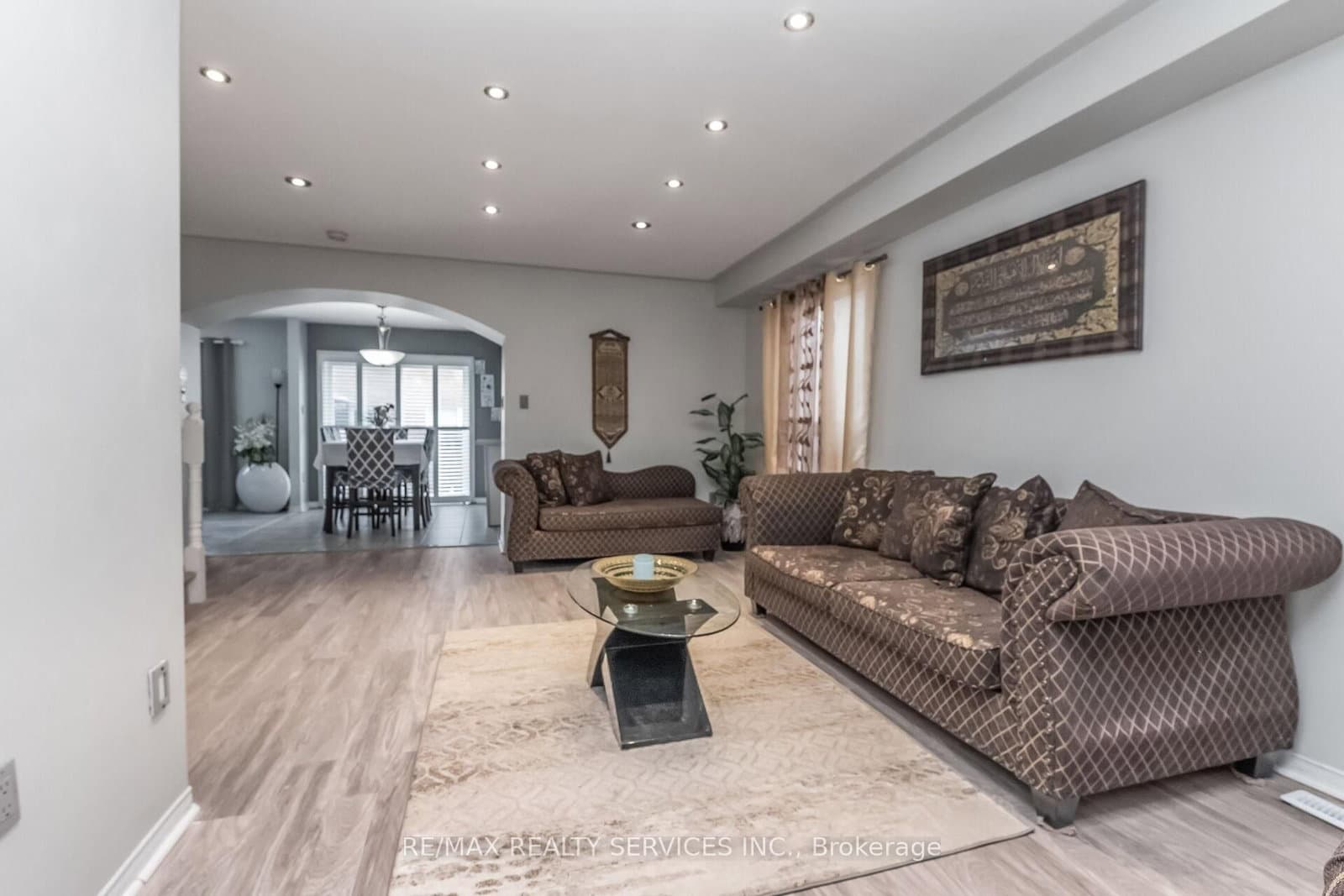 359 Edenbrook Hill Drive thumbnail 7