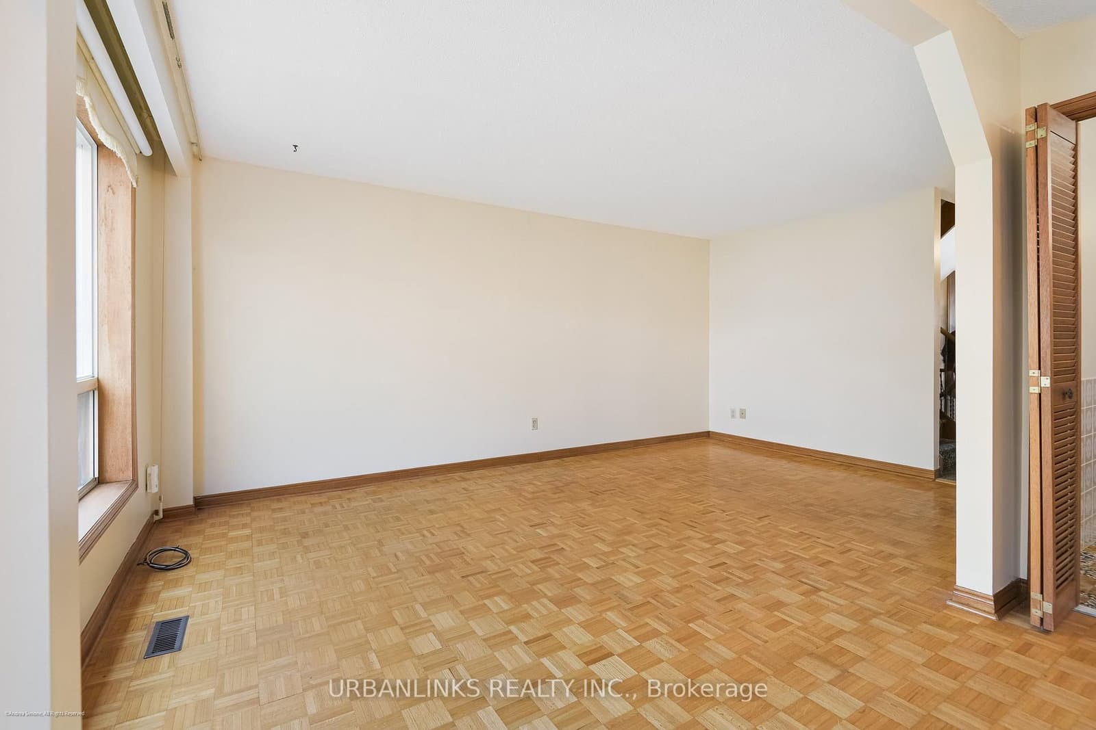 78 Evans Avenue thumbnail 11