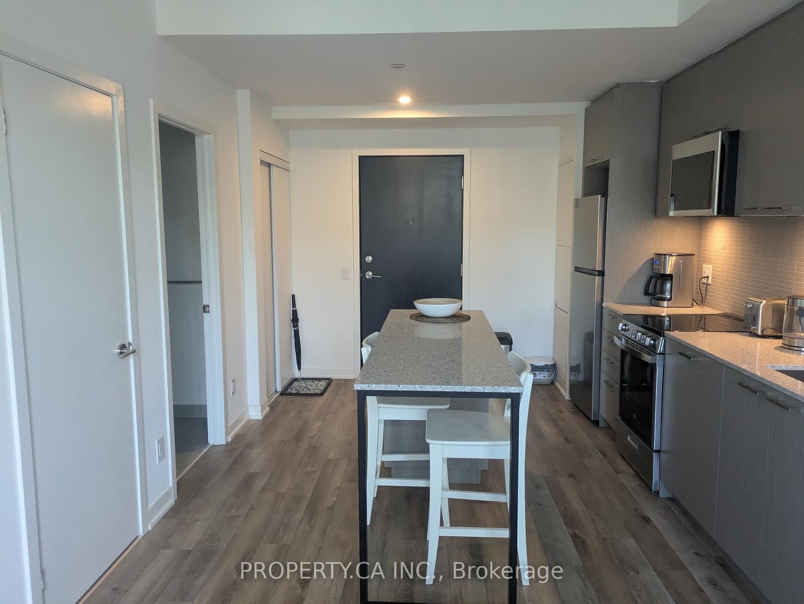 1808 St Clair Avenue W, Unit 1005 thumbnail 13