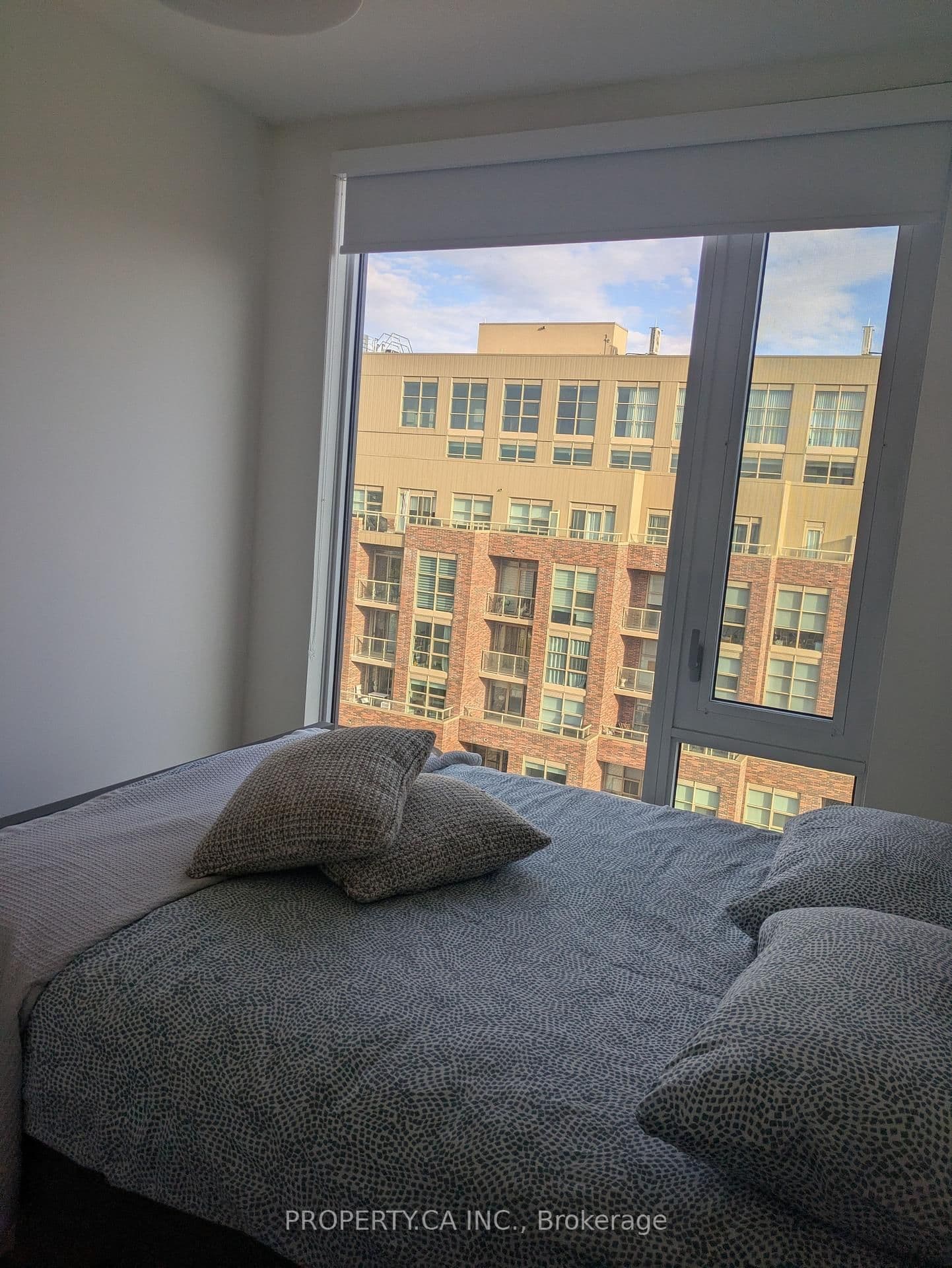 1808 St Clair Avenue W, Unit 1005 thumbnail 32