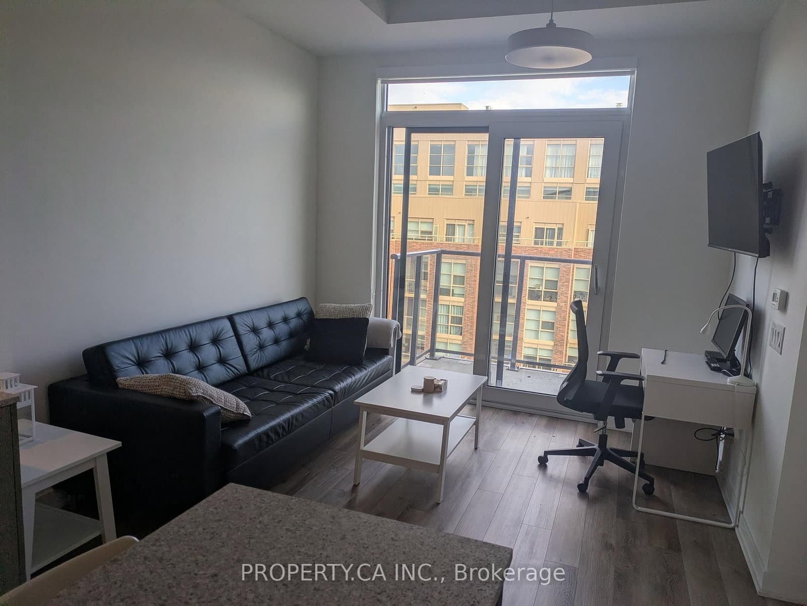 1808 St Clair Avenue W, Unit 1005 thumbnail 5