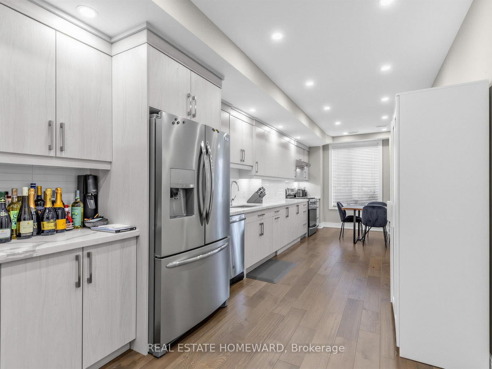 133 Cowan Avenue thumbnail 15