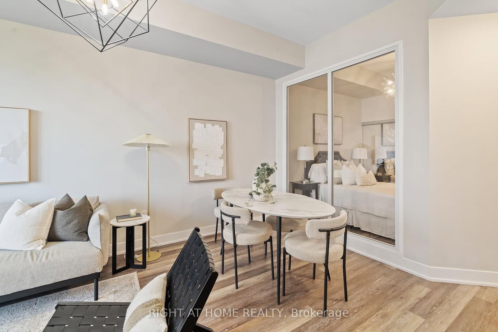 30 Shore Breeze Drive, Unit 329 thumbnail 3