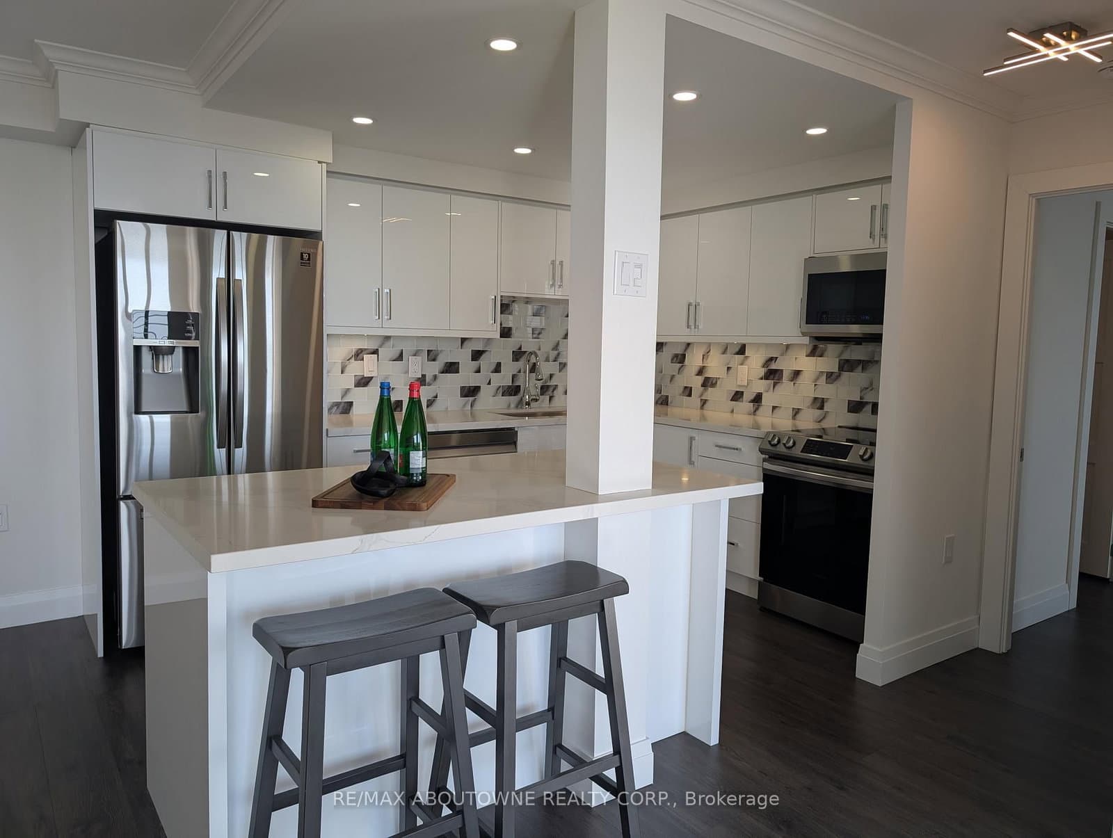 1110 Walden Circle, Unit 903 thumbnail 6