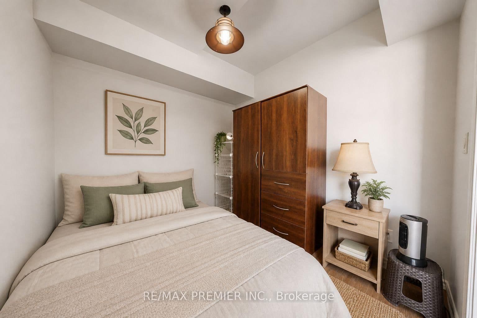 3033 Finch Avenue, Unit 2046 thumbnail 5