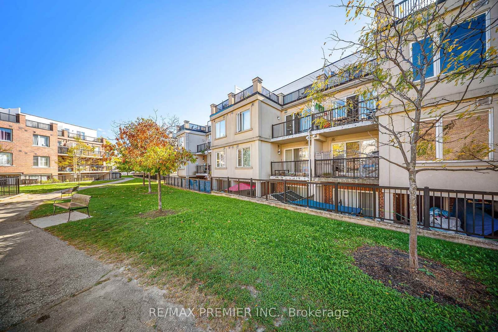 3033 Finch Avenue, Unit 2046 thumbnail 9