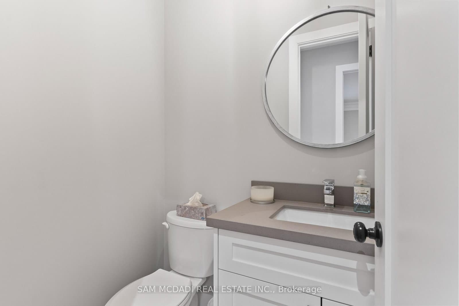 3047 Grenville Drive thumbnail 15