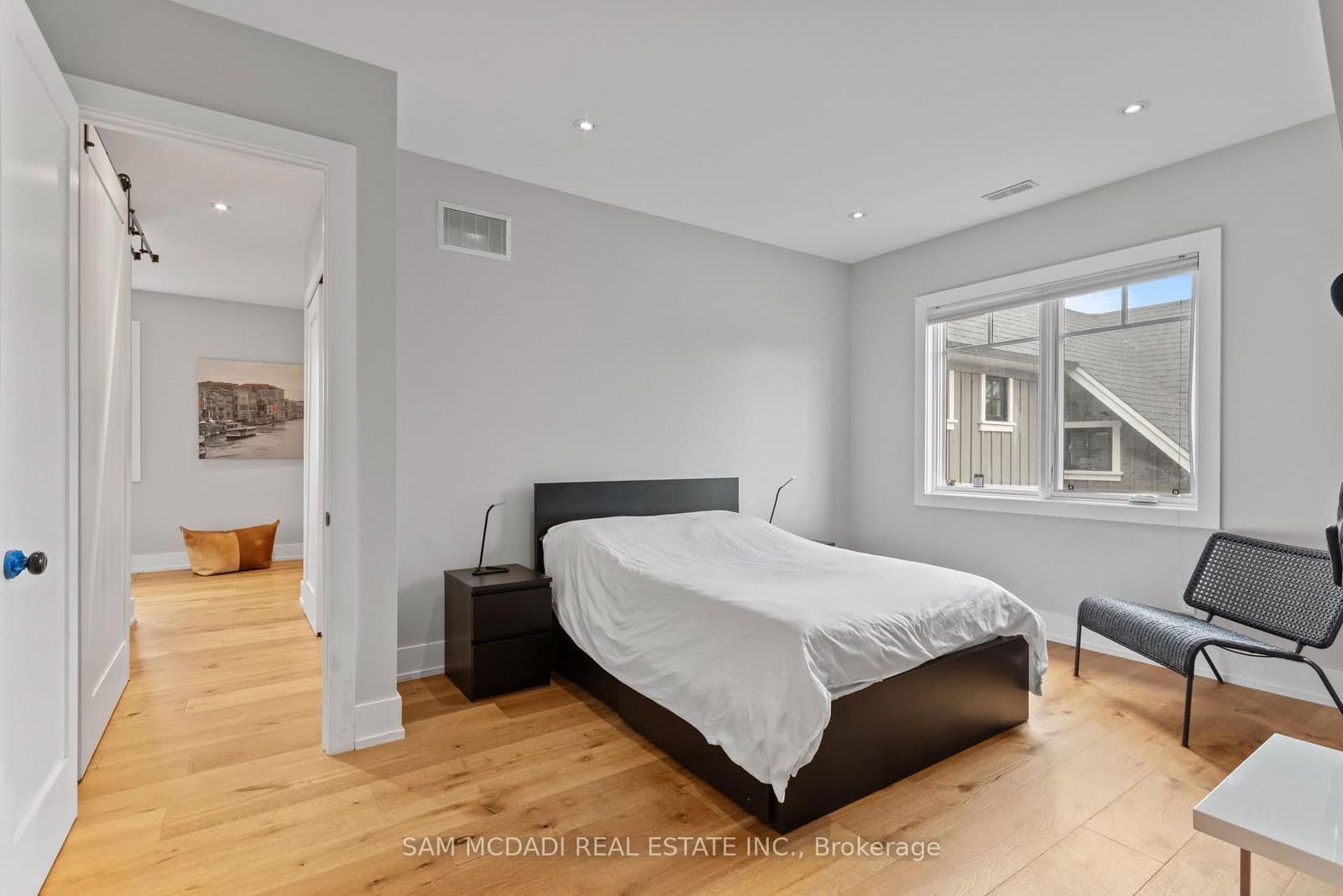 3047 Grenville Drive thumbnail 31