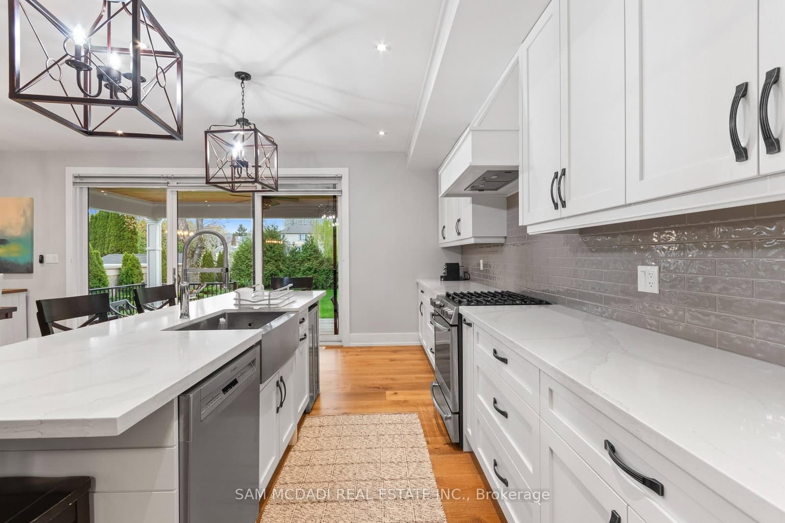 3047 Grenville Drive thumbnail 9