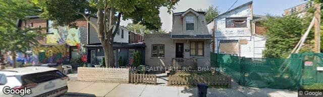 16 Uxbridge Avenue - Image 1