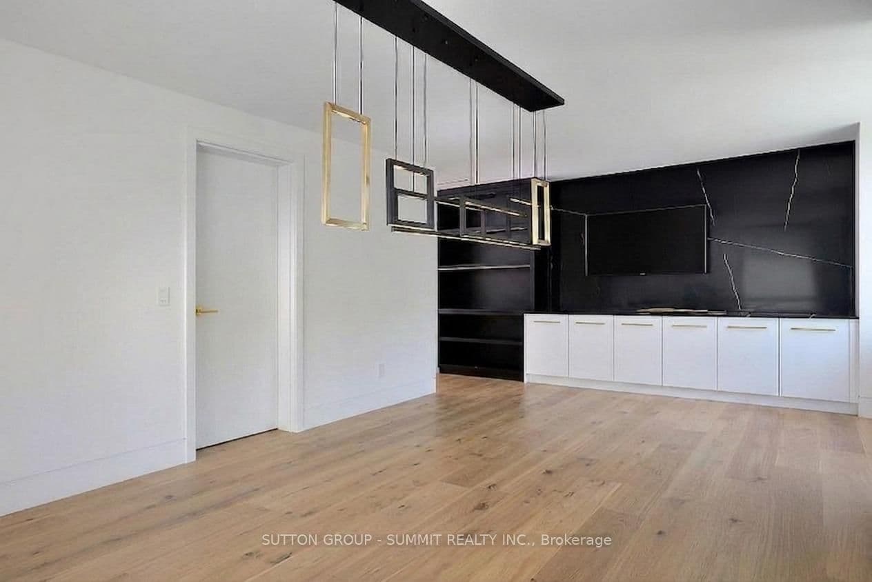 218 Jane Street, Unit Main Floor thumbnail 3