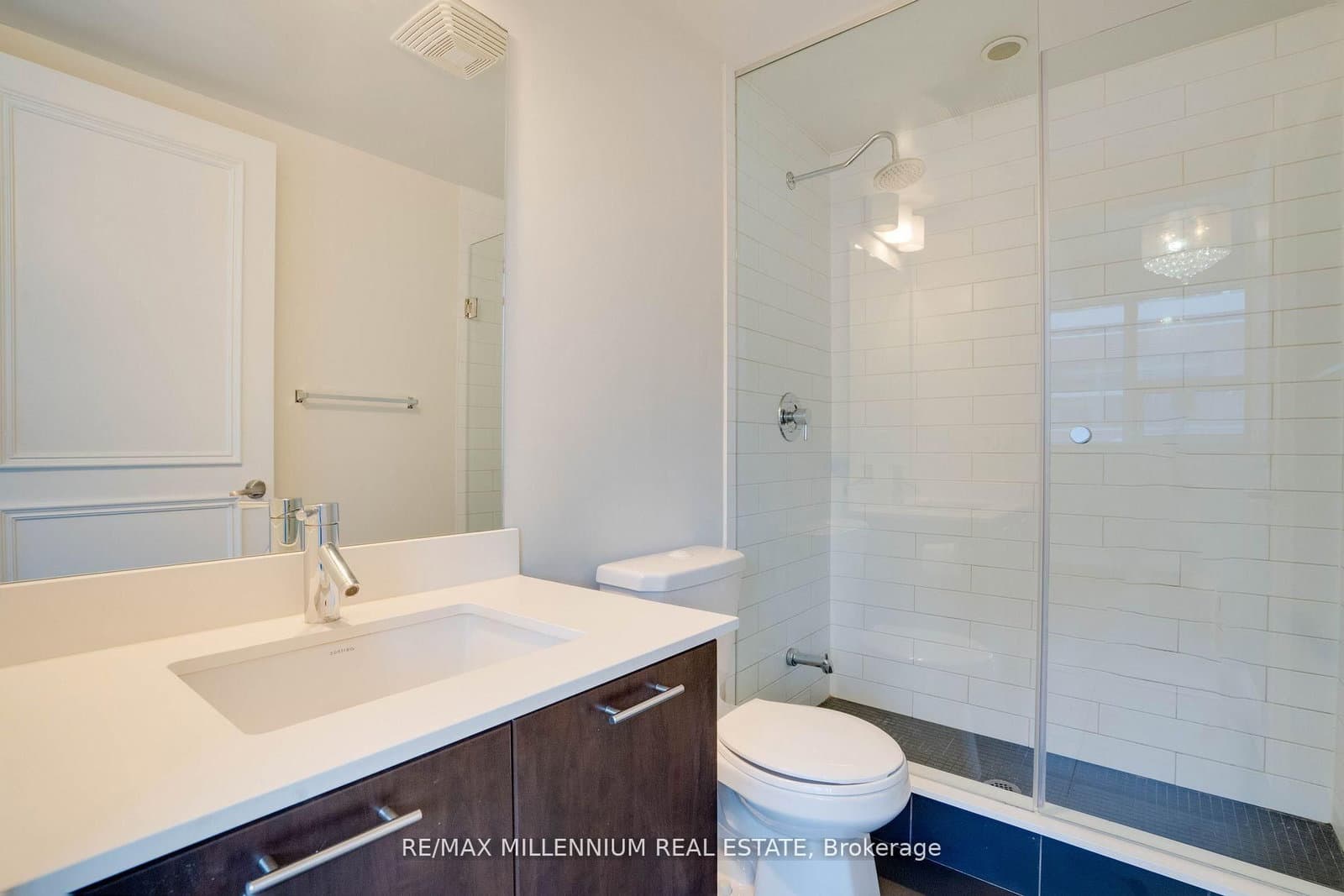 2212 Lake Shore Boulevard W, Unit 308 thumbnail 11