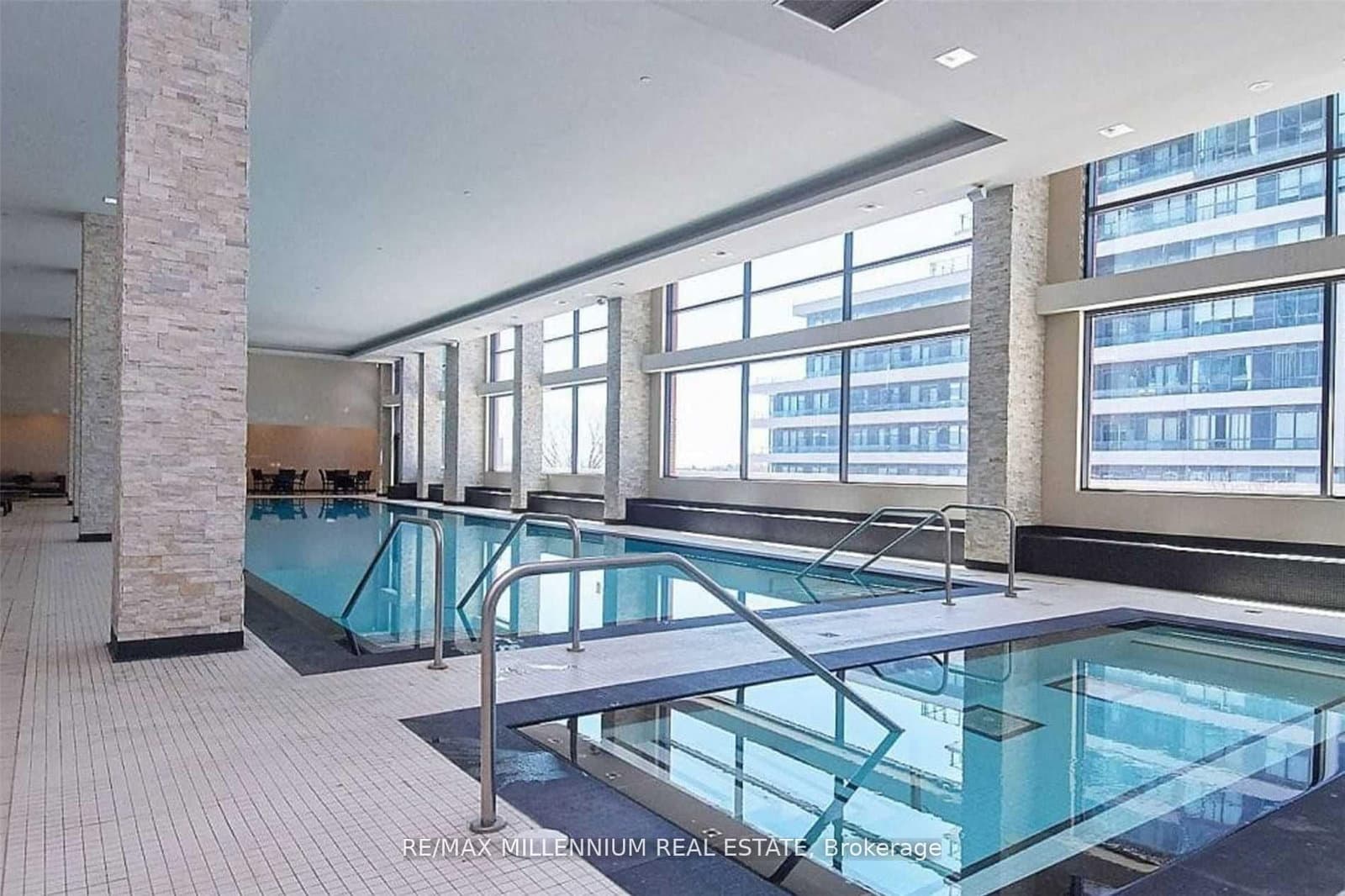 2212 Lake Shore Boulevard W, Unit 308 thumbnail 18