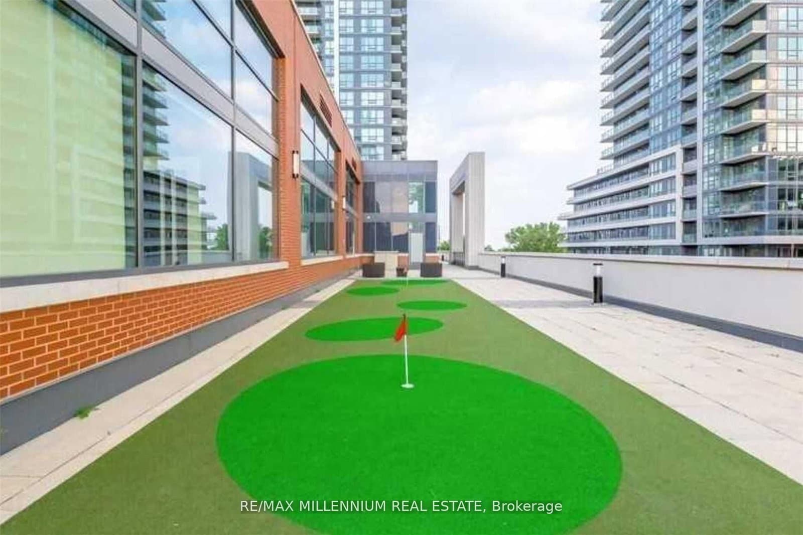 2212 Lake Shore Boulevard W, Unit 308 thumbnail 19