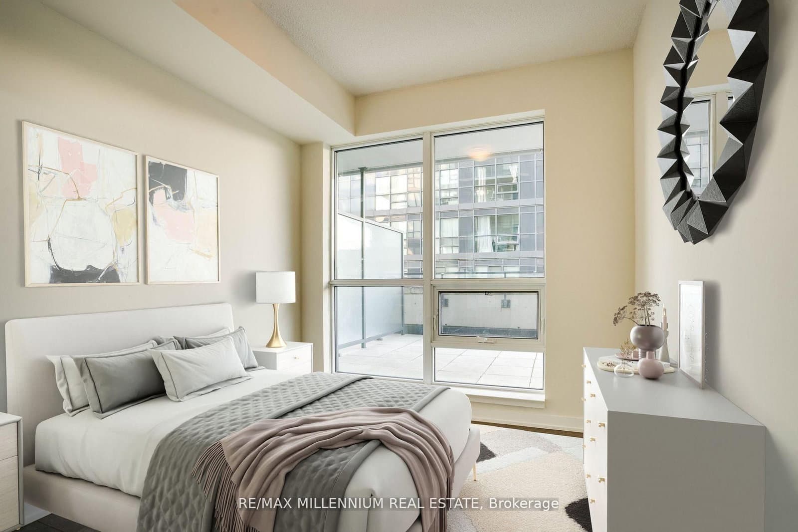 2212 Lake Shore Boulevard W, Unit 308 thumbnail 8